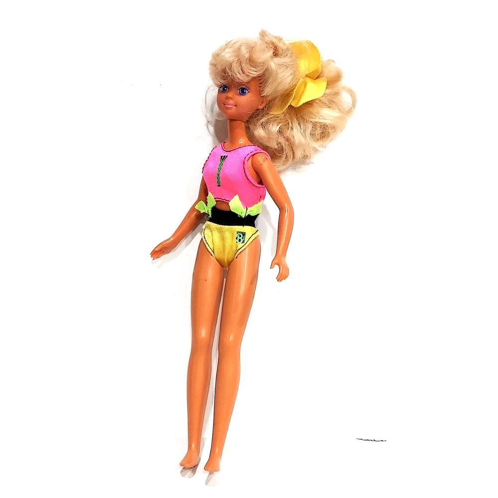 Barbie - Beach Blast Skipper 1987 in original bathing suit. Hair is tied back wi